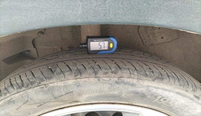 2018 Tata NEXON XM PETROL, Petrol, Manual, 67,951 km, tyre