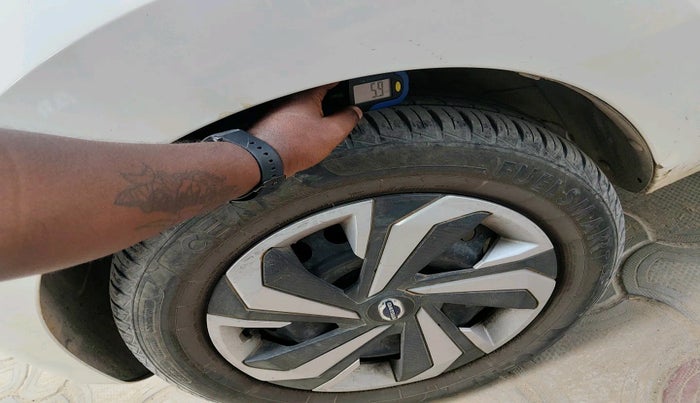 2021 Datsun Redi Go T(O) 1.0, Petrol, Manual, 8,736 km, tyre