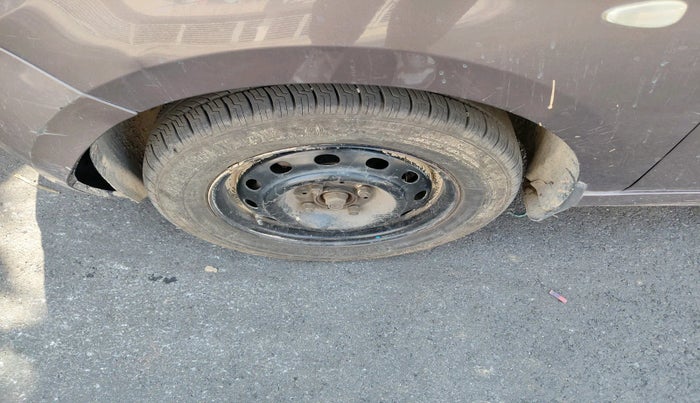 2016 Tata Tiago XT PETROL, Petrol, Manual, 48,036 km, tyre