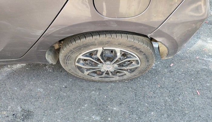 2016 Tata Tiago XT PETROL, Petrol, Manual, 48,036 km, tyre