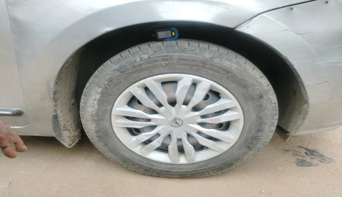 2020 Maruti Dzire VXI, Petrol, Manual, 1,49,037 km, tyre