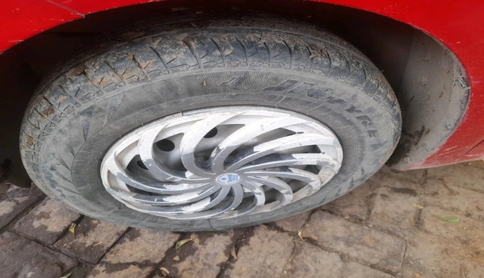 2023 Maruti Swift LXI, Petrol, Manual, 24,274 km, tyre