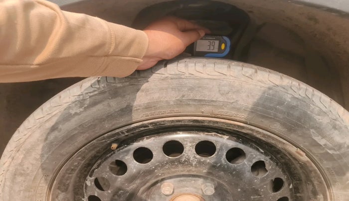 2023 Tata NEXON PURE 1.2 PETROL, Petrol, Manual, 17,350 km, tyre