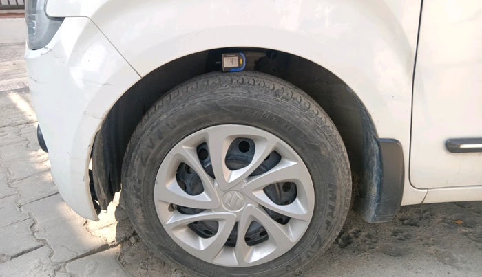 2019 Maruti New Wagon-R VXI 1.0, Petrol, Manual, 32,995 km, tyre