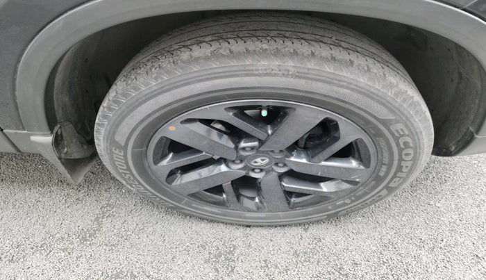 2021 Tata Harrier XZA PLUS 2.0L DARK EDITION, Diesel, Automatic, 51,844 km, tyre