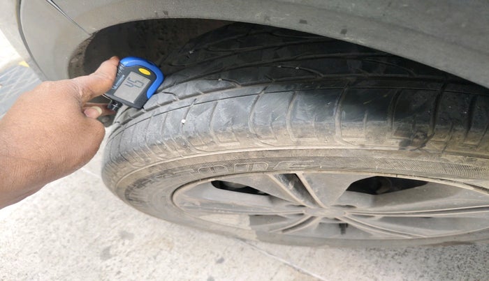 2018 Hyundai Creta SX PLUS AT 1.6 DIESEL, Diesel, Automatic, 1,79,499 km, tyre