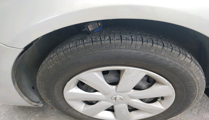 2014 Nissan Sunny XL, Petrol, Manual, 92,234 km, tyre