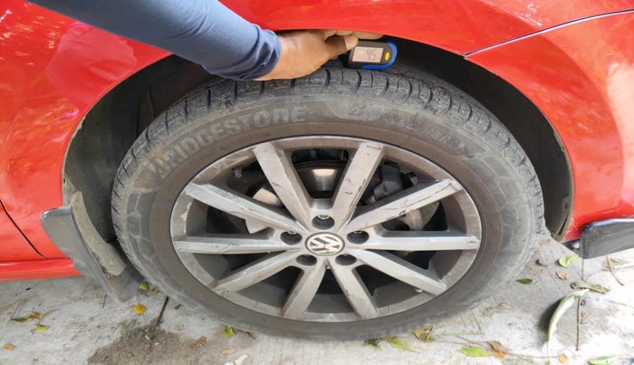 2018 Volkswagen Polo HIGHLINE PLUS 1.0 16 ALLOY, Petrol, Manual, 97,986 km, tyre