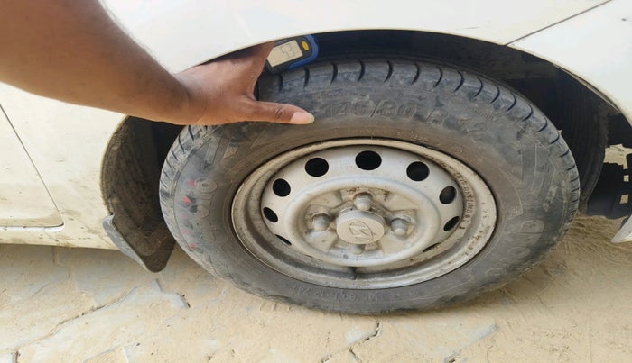 2015 Hyundai Eon ERA +, Petrol, Manual, 68,667 km, tyre