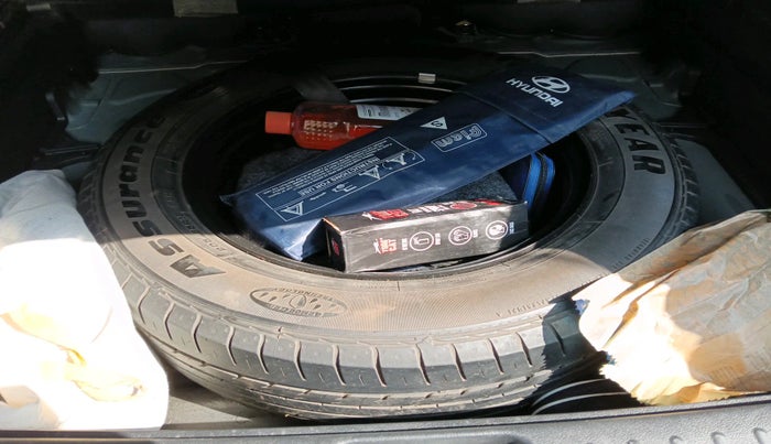 2022 Hyundai Creta E 1.5 DIESEL, Diesel, Manual, 43,168 km, tyre