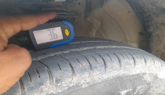 2025 Maruti Swift VXi, Petrol, Manual, 3,401 km, tyre