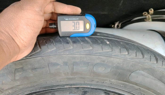 2020 Maruti New Wagon-R LXI CNG 1.0, Petrol, Manual, 2,54,564 km, tyre