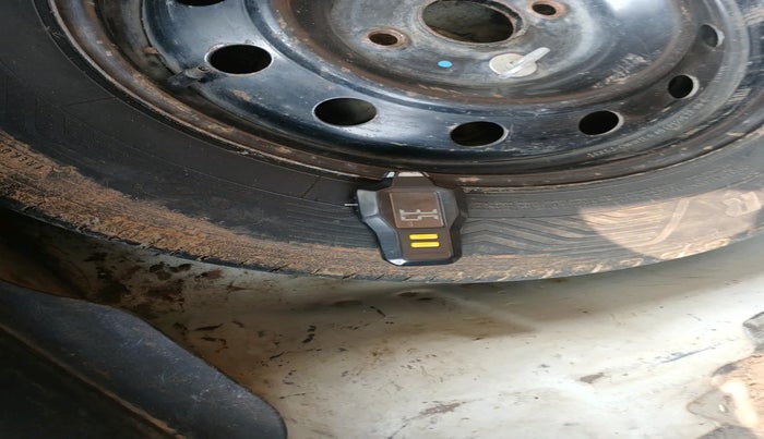 2012 Maruti Swift Dzire VDI, Diesel, Manual, 94,996 km, tyre