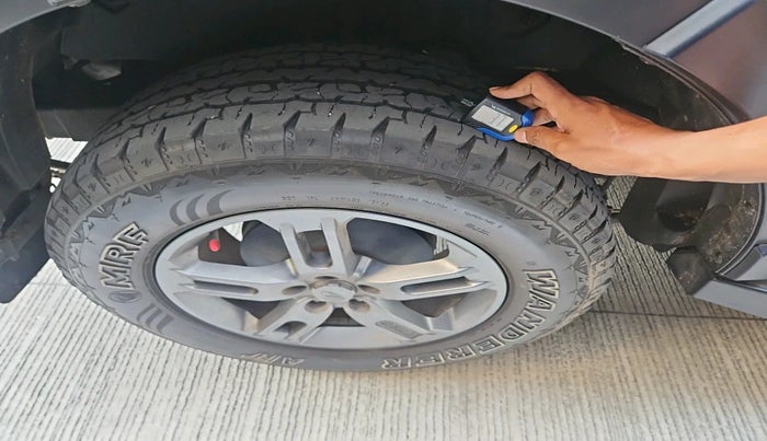 2022 Mahindra Thar LX D 4*4 MT HT, Diesel, Manual, 39,000 km, tyre