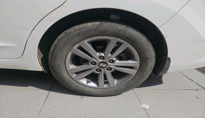 2018 Hyundai New Elantra 1.6 SX (O) AT DIESEL, Diesel, Automatic, 68,233 km, tyre
