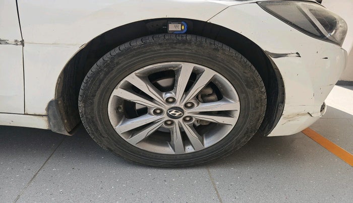 2018 Hyundai New Elantra 1.6 SX (O) AT DIESEL, Diesel, Automatic, 68,233 km, tyre