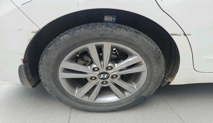 2018 Hyundai New Elantra 1.6 SX (O) AT DIESEL, Diesel, Automatic, 68,233 km, tyre