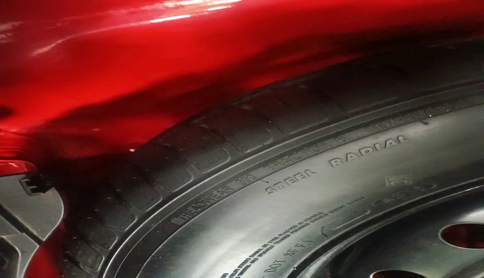 2018 Maruti Swift VXI, Petrol, Manual, 1,07,147 km, tyre