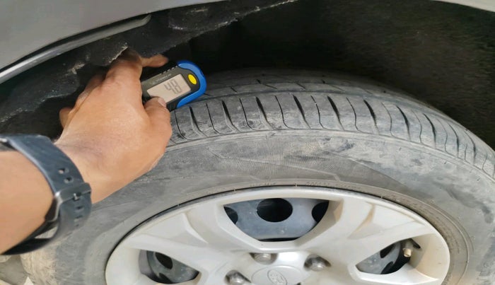 2015 Ford Ecosport TREND 1.5L PETROL, Petrol, Manual, 1,11,096 km, tyre