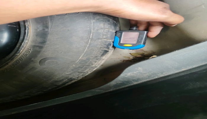 2014 Maruti Swift Dzire VXI, Petrol, Manual, 81,640 km, tyre