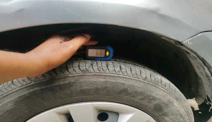 2014 Maruti Swift Dzire VXI, Petrol, Manual, 81,640 km, tyre