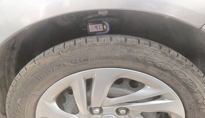 2020 Hyundai AURA S 1.2, Petrol, Manual, 60,883 km, tyre