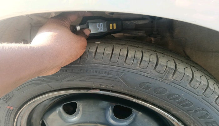 2013 Maruti Alto K10 VXI, Petrol, Manual, 57,246 km, tyre