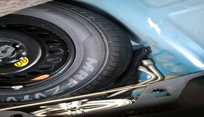 2021 Maruti Baleno ZETA PETROL 1.2, Petrol, Manual, 69,354 km, tyre