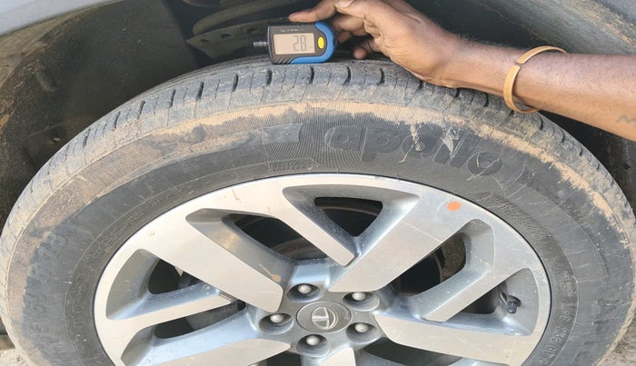 2021 Tata Safari XZ, Diesel, Manual, 1,20,406 km, tyre