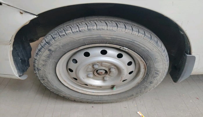 2011 Maruti Wagon R 1.0 LXI, Petrol, Manual, 1,26,422 km, tyre