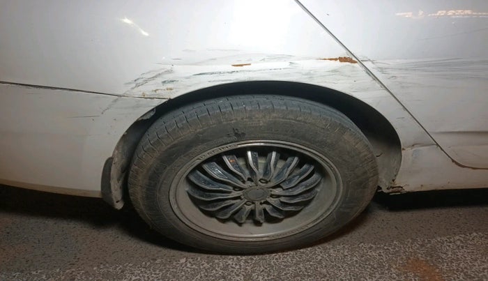 2016 Hyundai Verna 1.6 VTVT S, Petrol, Manual, 1,44,334 km, tyre