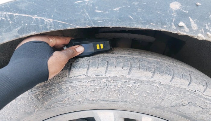 2022 Mahindra XUV700 AX 5 D AT 5 STR, Diesel, Automatic, 66,432 km, tyre