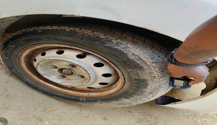 2011 Maruti Wagon R 1.0 LXI, Petrol, Manual, 97,534 km, tyre