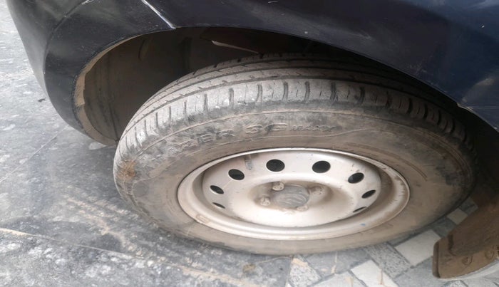 2020 Maruti Swift LXI, Petrol, Manual, 15,234 km, tyre