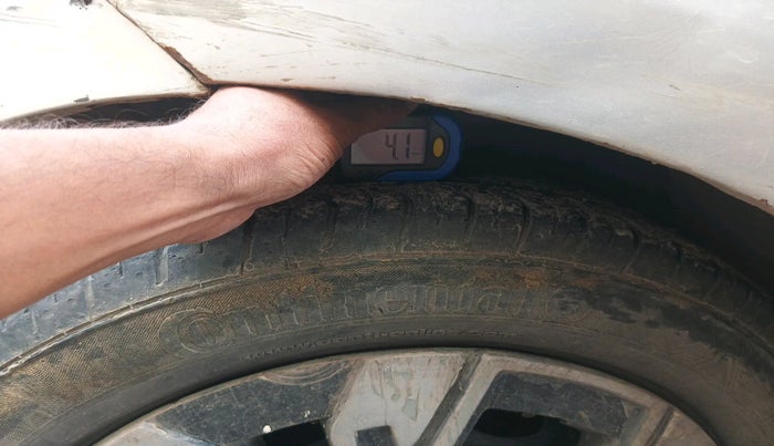 2016 Tata Zest XE PETROL, Petrol, Manual, 1,07,326 km, tyre