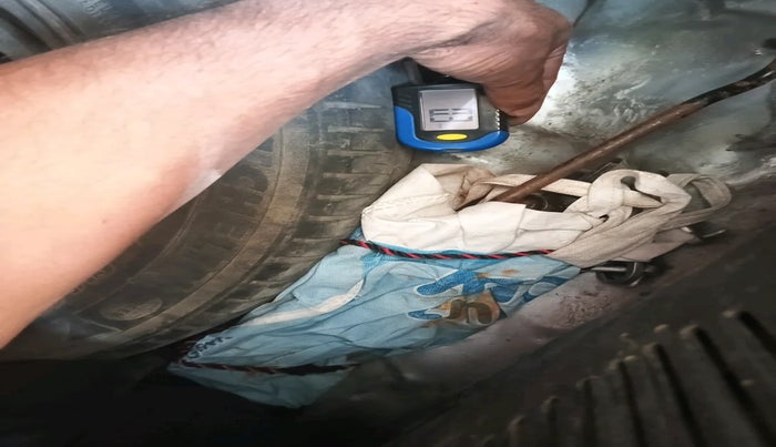 2016 Tata Zest XE PETROL, Petrol, Manual, 1,07,326 km, tyre