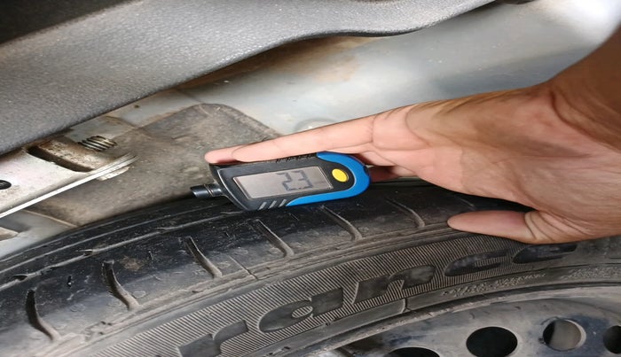 2017 Honda City 1.5L I-VTEC SV, Petrol, Manual, 1,12,032 km, tyre