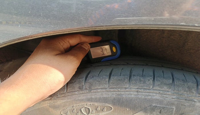 2017 Honda City 1.5L I-VTEC SV, Petrol, Manual, 1,12,032 km, tyre