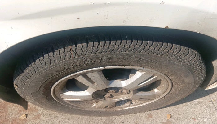 2010 Hyundai i20 ASTA 1.2, Petrol, Manual, 1,18,623 km, tyre