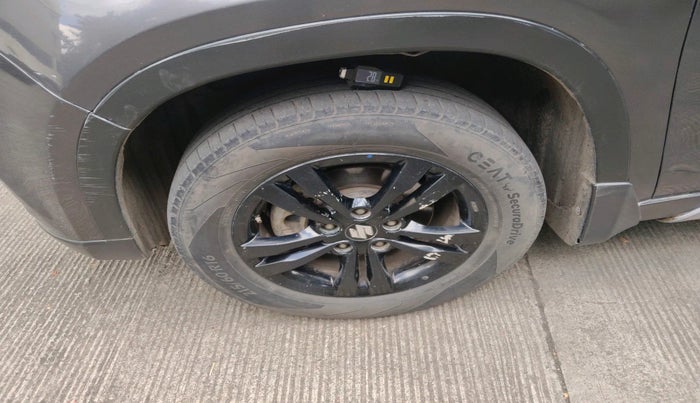 2019 Maruti Vitara Brezza ZDI AMT, Diesel, Automatic, 1,30,129 km, tyre