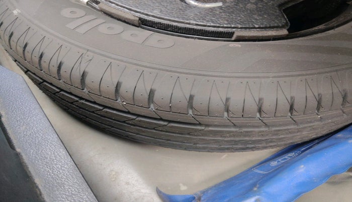 2019 Maruti Vitara Brezza ZDI AMT, Diesel, Automatic, 1,30,129 km, tyre