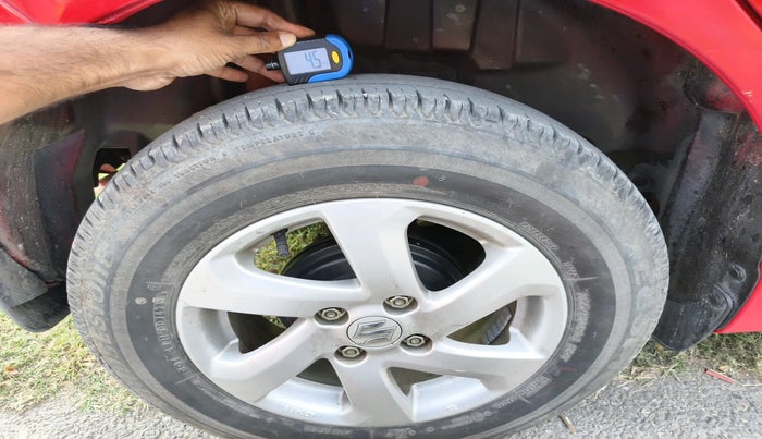 2018 Maruti Swift VXI, Petrol, Manual, 39,946 km, tyre