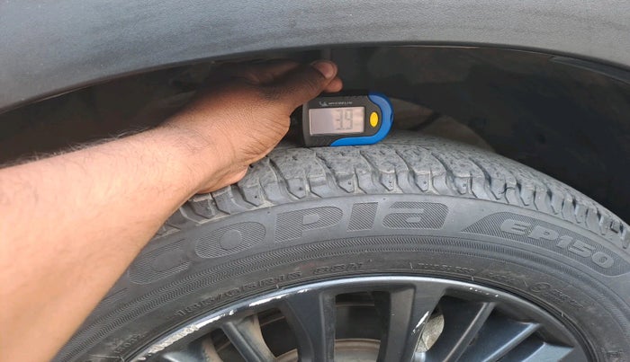 2022 Maruti XL6 ZETA AT, Petrol, Automatic, 54,708 km, tyre