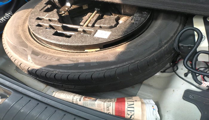 2017 Hyundai Creta E PLUS 1.6 PETROL, Petrol, Manual, 26,197 km, tyre