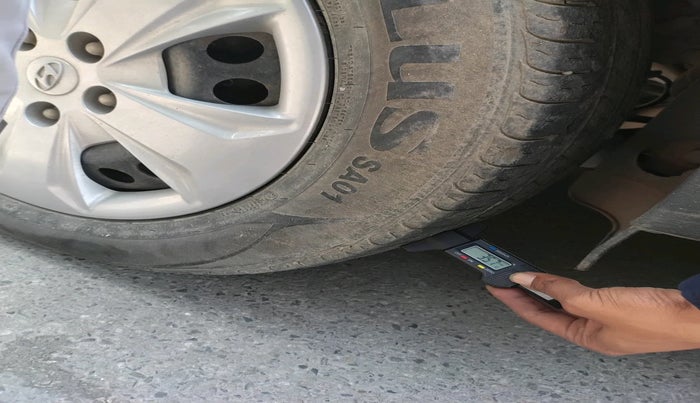 2017 Hyundai Creta E PLUS 1.6 PETROL, Petrol, Manual, 26,197 km, tyre