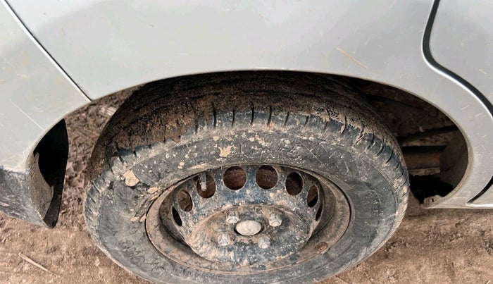 2018 Maruti Alto 800 VXI, Petrol, Manual, 80,001 km, tyre