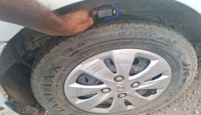 2013 Hyundai i10 SPORTZ 1.2, Petrol, Manual, 1,45,483 km, tyre