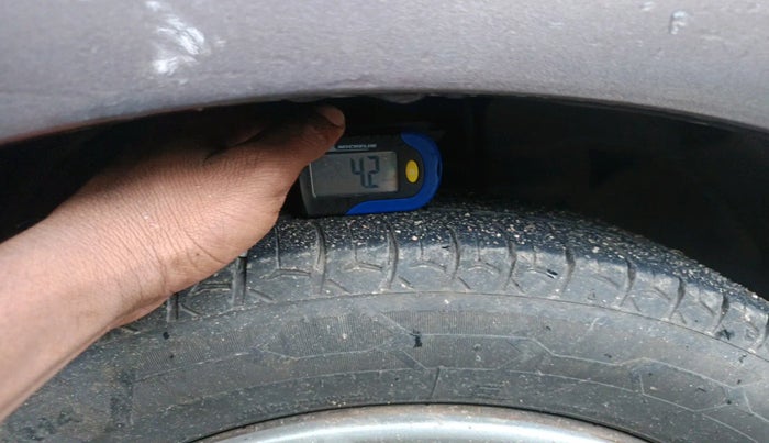 2016 Tata Tiago XZ PETROL, Petrol, Manual, 80,472 km, tyre