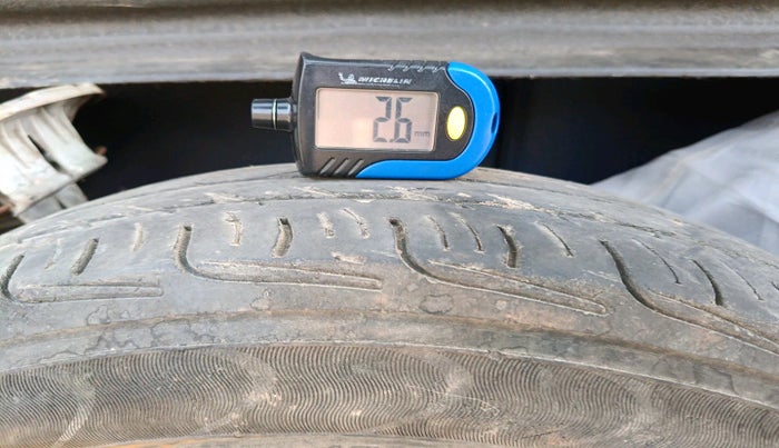 2011 Maruti Wagon R 1.0 VXI, Petrol, Manual, 1,23,729 km, tyre