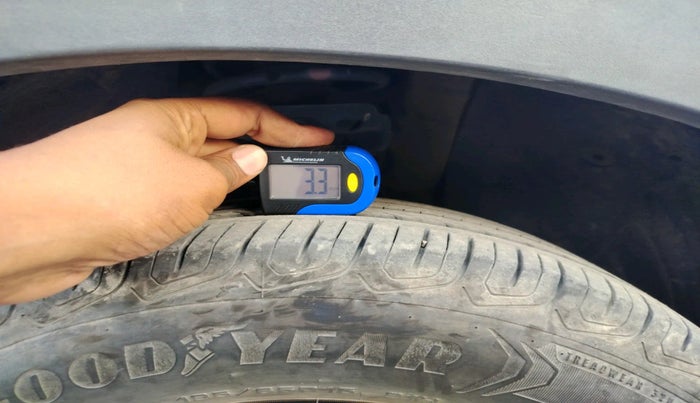 2019 Hyundai VENUE S 1.2, Petrol, Manual, 76,422 km, tyre